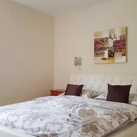 Appartement Lovely In