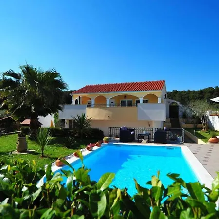 Cozy In With Heated Swimming Pool Apartment Zadar