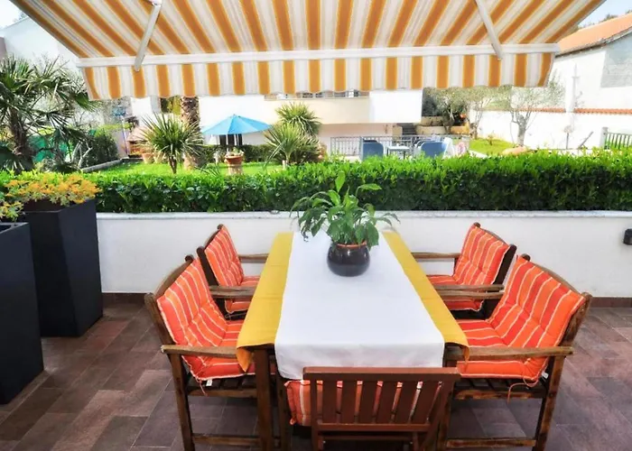 Apartman Lovely In *